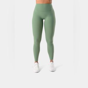 Kamo Fitness Featherlite Enhance Leggings 25”: Color - Loden Frost | Size M